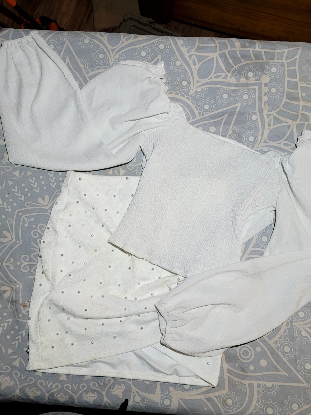 White Puff-Sleeve Smocked Crop Top - Women